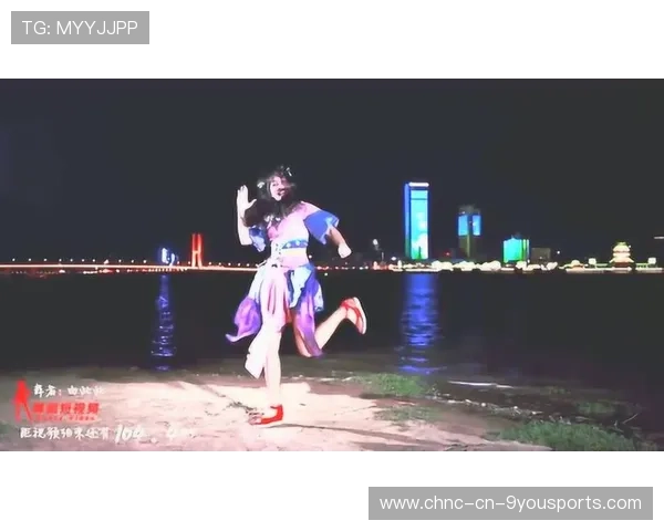 特色流动体操表演，城市街角的精彩 show，流动性舞蹈动作